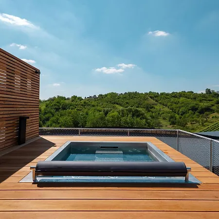 Hotel Artevini & Winery 4*
