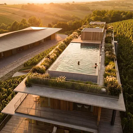 Hotel Artevini & Winery